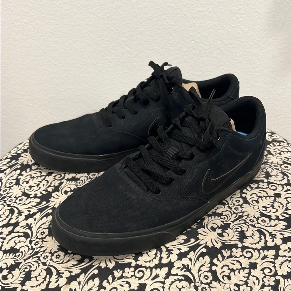 Nike SB Charge Sneakers Low-Top